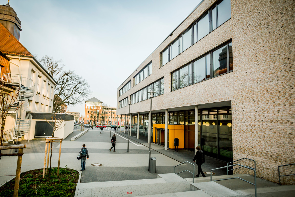 RBZ Eingang Neubau