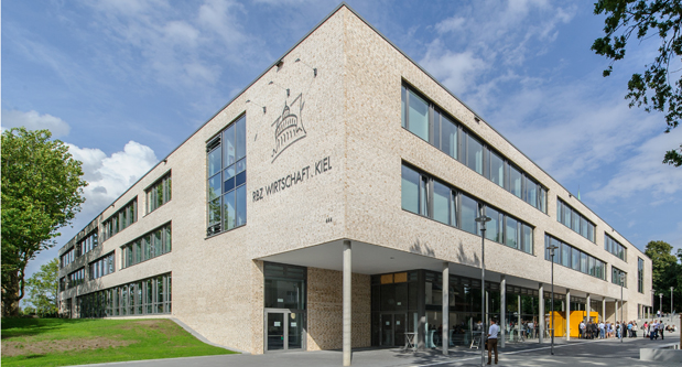 RBZ Wirtschaft Kiel -  Westring 444 - Hauptgebäude